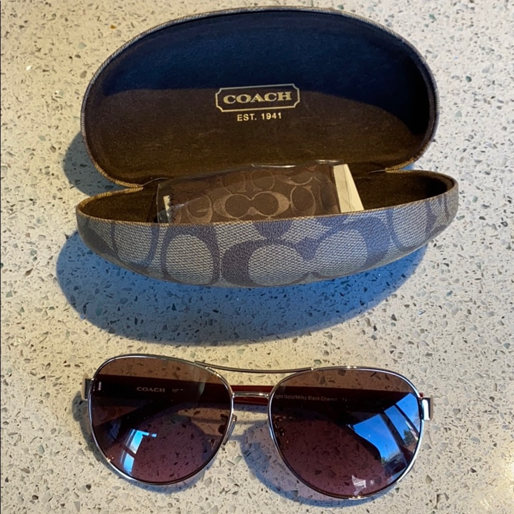Coach aviators